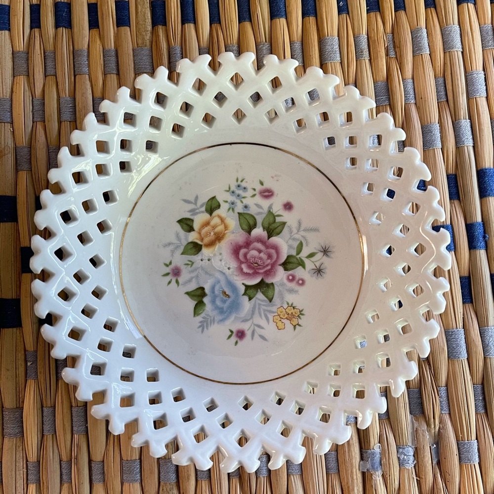 Beautiful Vintage Candy Dish
